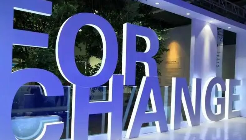 Resin Illuminated Letters vs. Common Illuminated Letters: Key Differences​